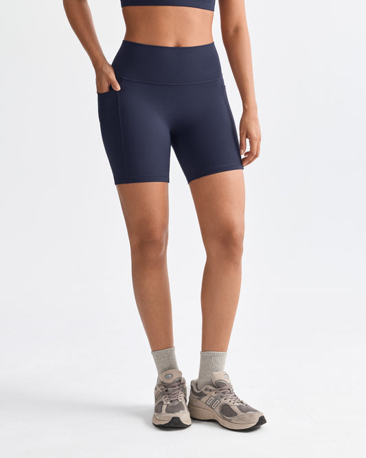 No Front Seam Shorts with Pockets 6''